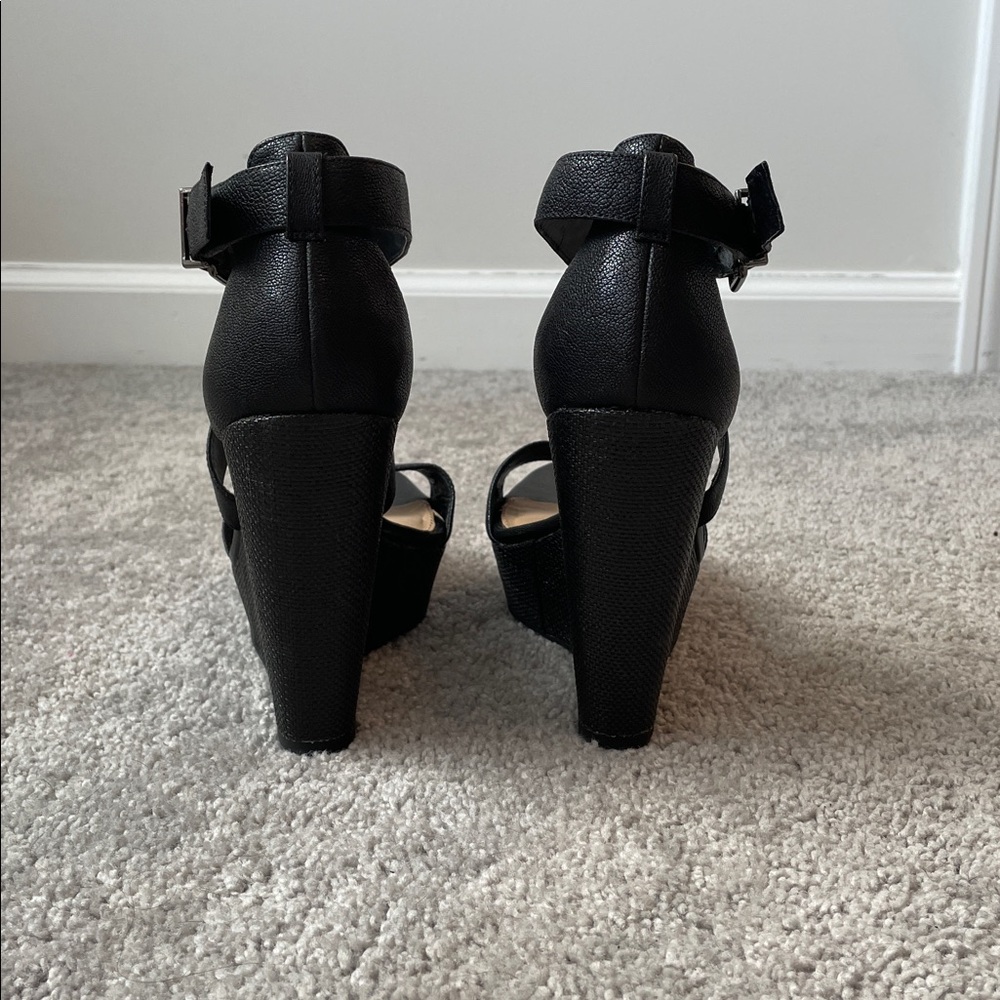 Gianni Bini Black Ankle Strap Wedge Sandals - Picture 8 of 16